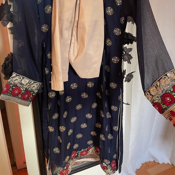 Salwaar - Picture 2 of 8